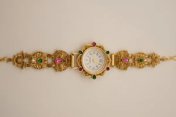 Gold_Tone_Analog_Bracelet_Watch_For_Women