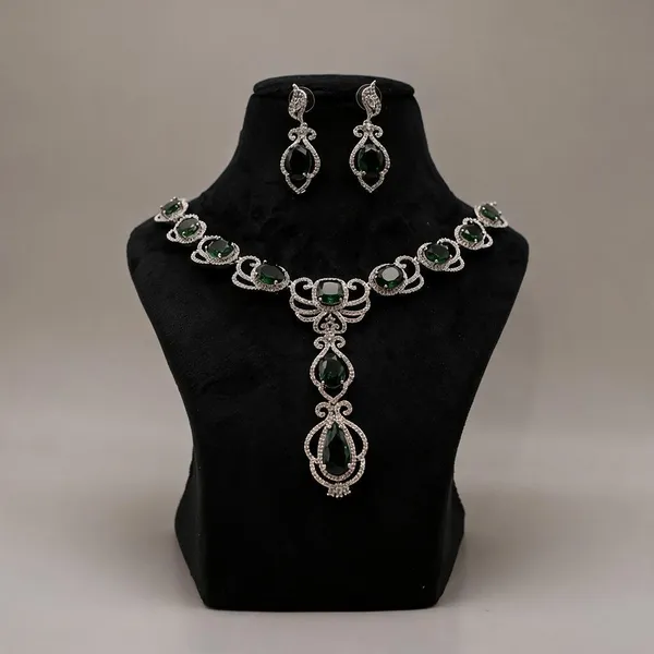 Green_Stone_Statement_Necklace_Set_For_Women