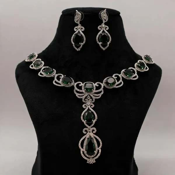 Green_Stone_Statement_Necklace_Set_For_Women