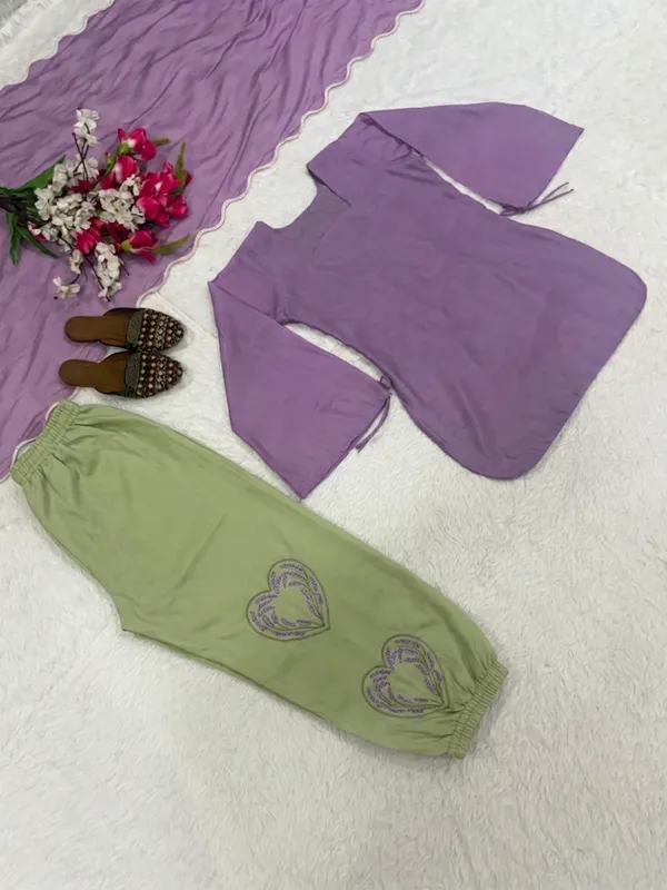 Lavender_Mal_Chanderi_Cotton_Straight_Kurta_Balloon_Pant_Dupatta_Set_For_Women