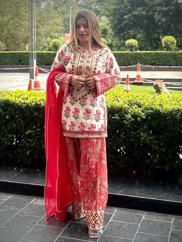 Cream_Pure_Natural_Crepe_Printed_Straight_Kurta_Farsi_Palazzo_Dupatta_Set_For_Women