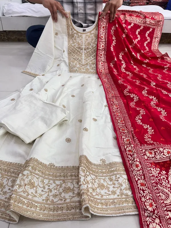 Cream_Banana_Silk_Embroidered_Anarkali_Kurta_Pant_Dupatta_Set_For_Women
