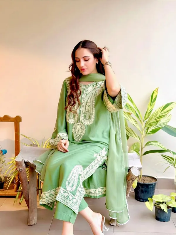 Green_Organza_Silk_Embroidered_Straight_Kurta_Palazzo_Dupatta_Set_For_Women