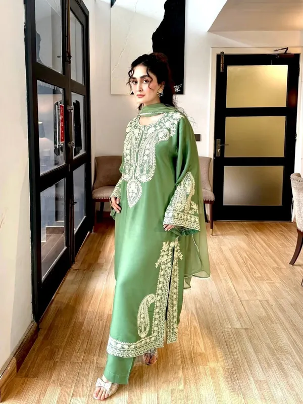 Green_Organza_Silk_Embroidered_Straight_Kurta_Palazzo_Dupatta_Set_For_Women