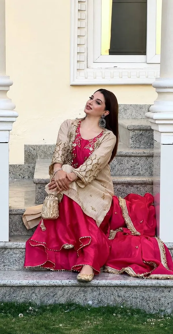 Cream_Maska_Cotton_Embroidered_Straight_Kurta_Palazzo_Dupatta_Set_For_Women
