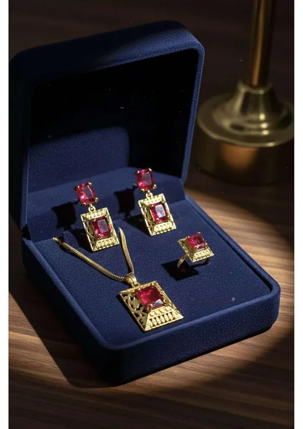 Ruby_Red_And_Gold_Plated_Alloy_Pendant_Necklace_Set_For_Women