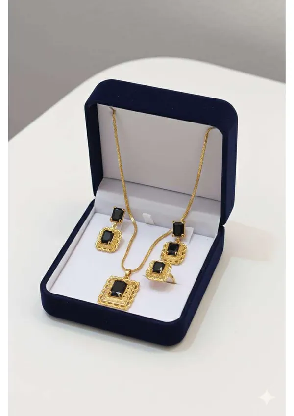 Black_And_Gold_Plated_Alloy_Pendant_Necklace_Set_For_Women