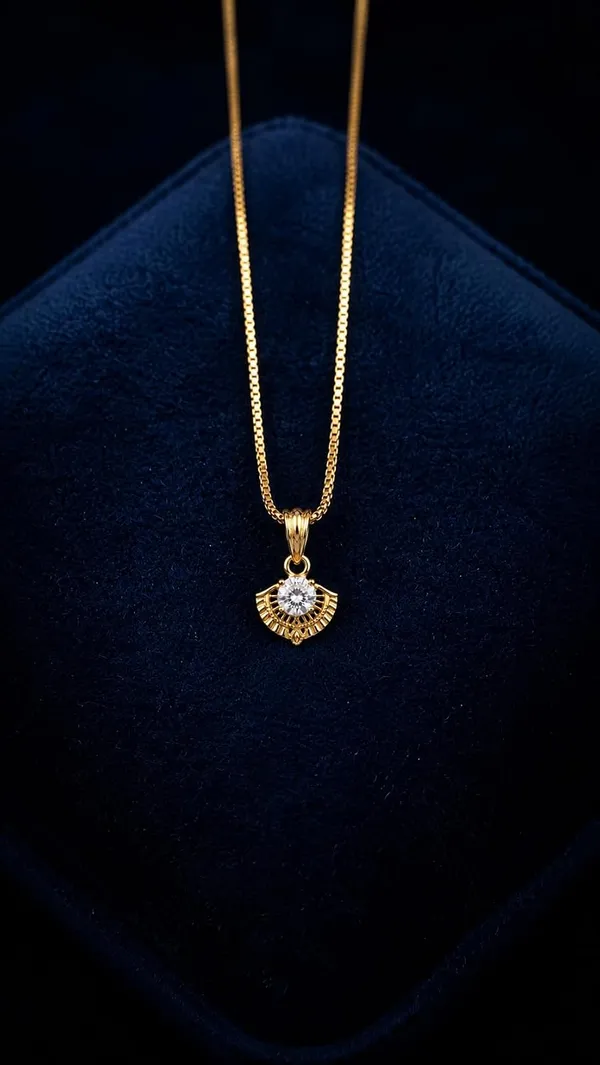 Gold_Plated_Alloy_Pendant_Necklace_For_Women