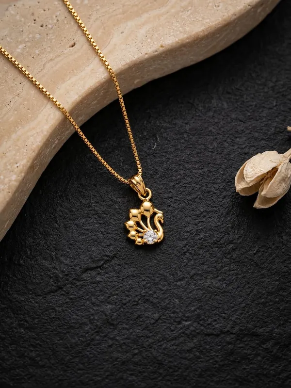 Gold_Plated_Alloy_Pendant_Necklace_For_Women