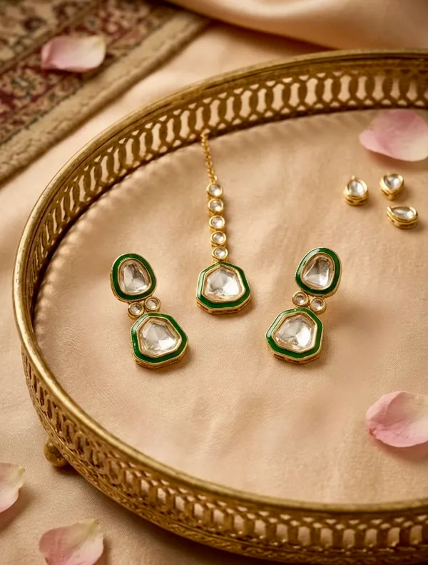 The_Meher_Emerald_Green_Meenakari_&_Kundan_Set_With_Maang_Tikka