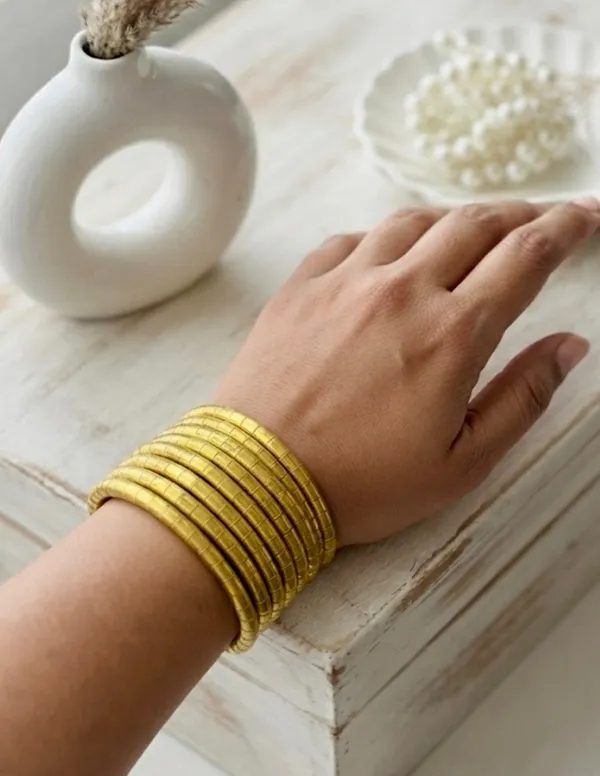 Cleopatra_Coil_GOLDEN_BRACELET