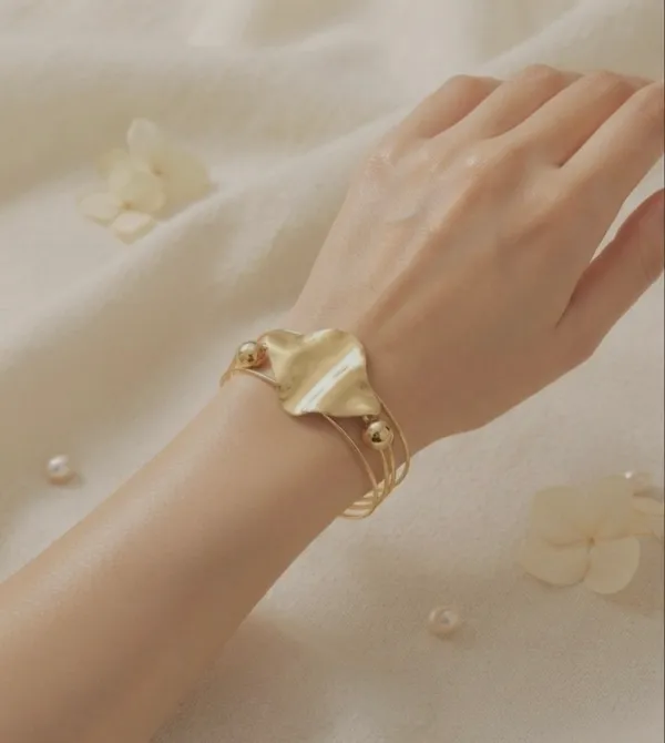 Golden_Rhombus_Open_Cuff
