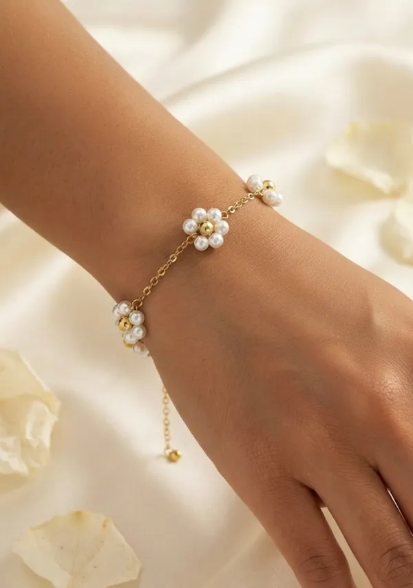 Golden_Stainless_Steel_Pearl_Flower_Chain_Bracelet_For_Women
