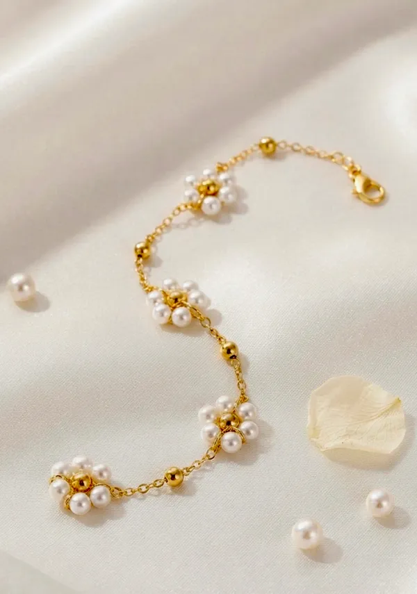 Golden_Stainless_Steel_Pearl_Flower_Chain_Bracelet_For_Women