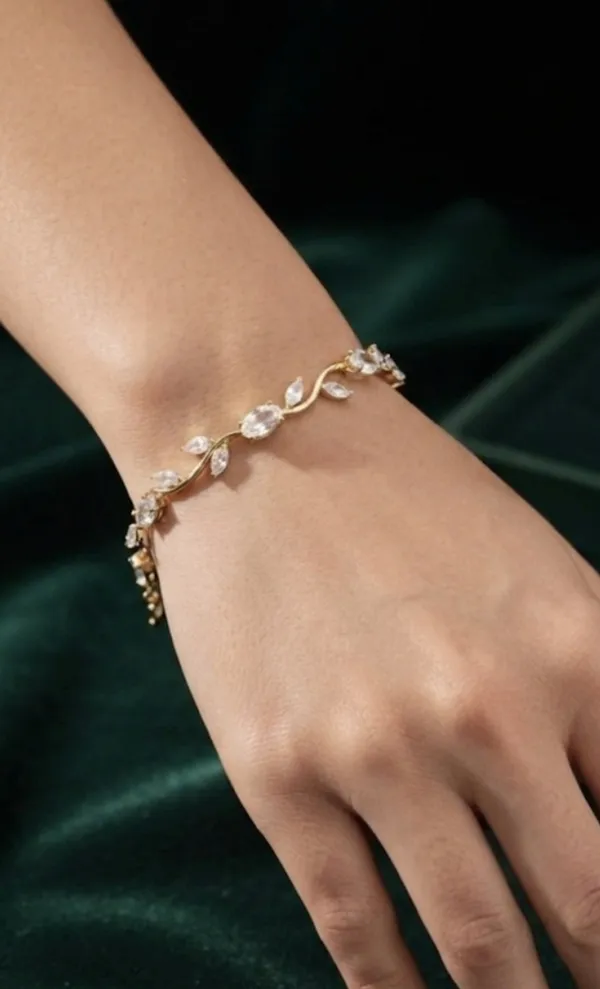White_Crystal_Tulip_Vine_Bracelet