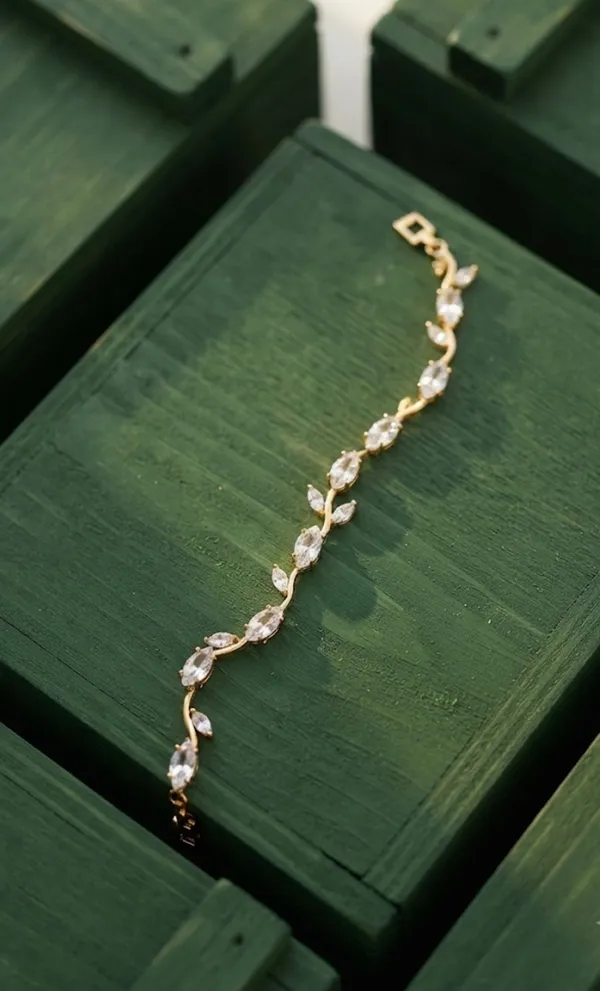 White_Gold_Stainless_Steel_Crystal_Tulip_Vine_Bracelet_For_Women