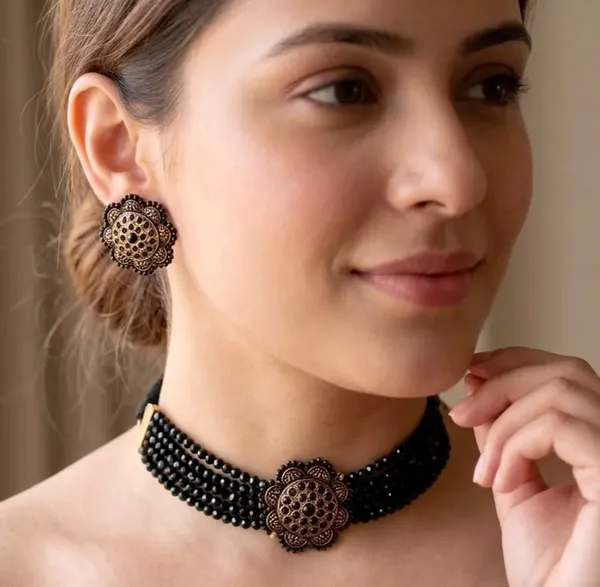 Black_Red_Pearl_Bead_Dahlia_Choker_Set_For_Women