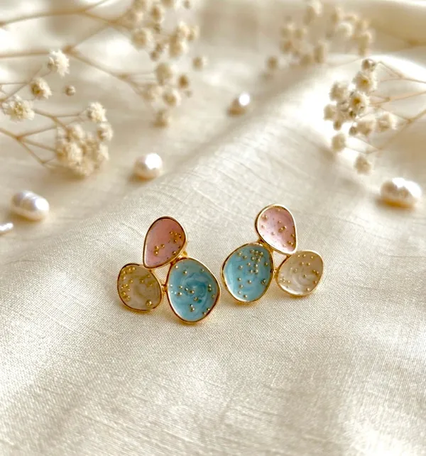 Pebble_Studs