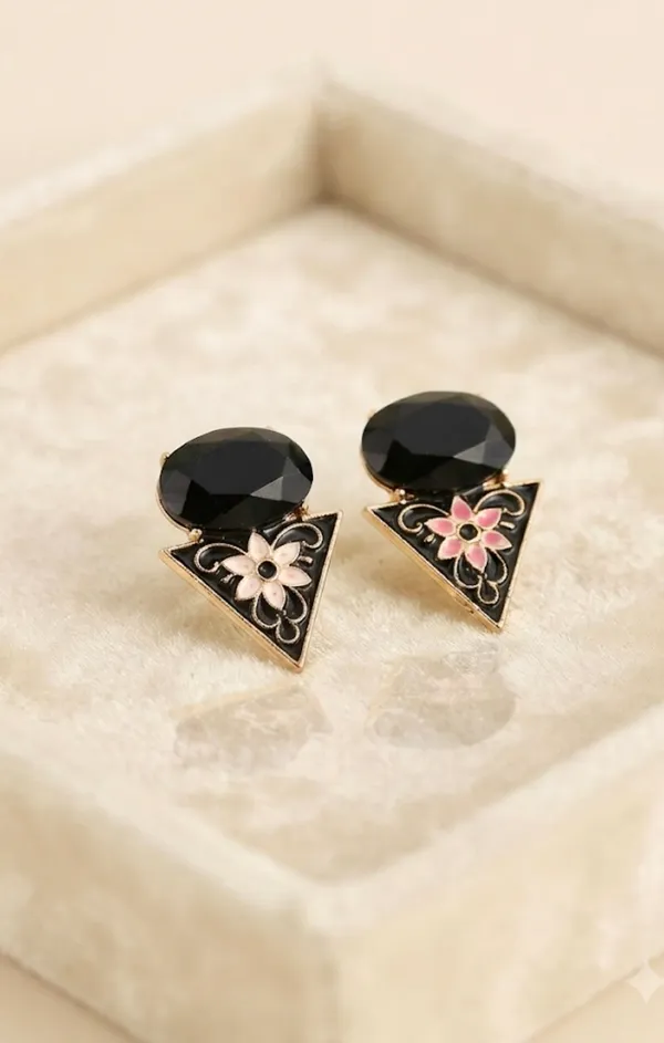 Geometric_Triangle_Enamel_Drop_Earrings