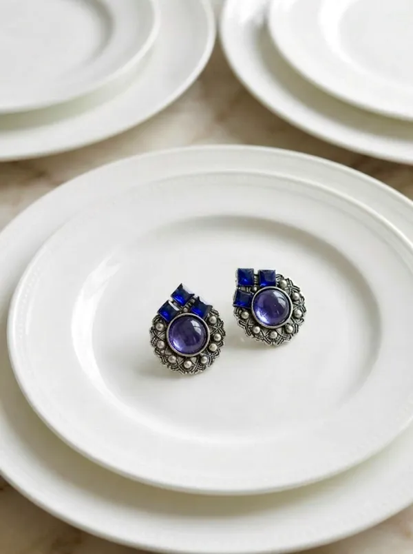 Vintage_Oxidized_Silver_Blue_Stone_Stud_Earrings