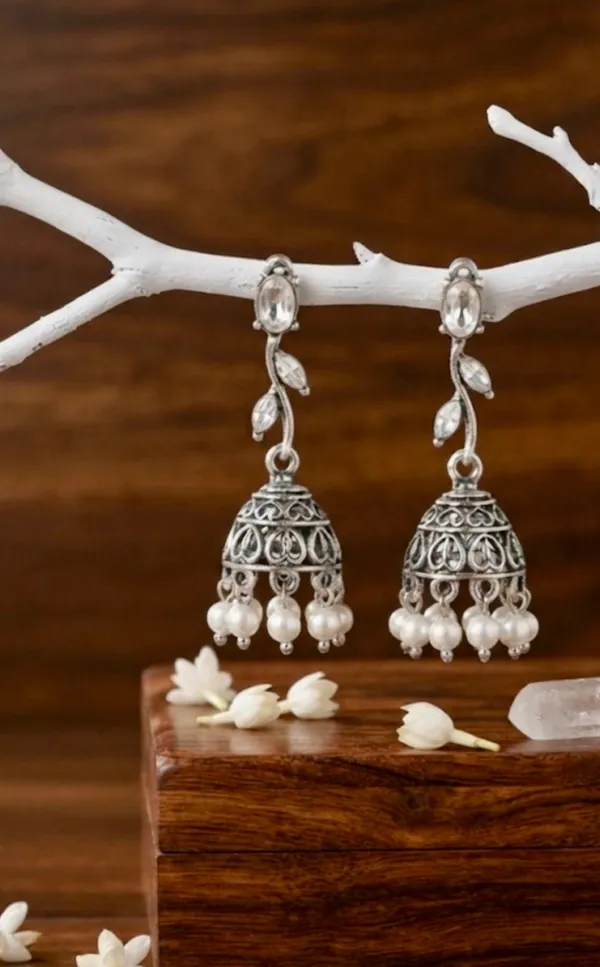 Oxidized_Silver_Floral_Leaf_Pearl_Jhumka