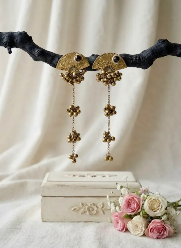 Antique_Gold_Fan-Shaped_Kashmiri_Ghungroo_Long_Dangler_Earrings