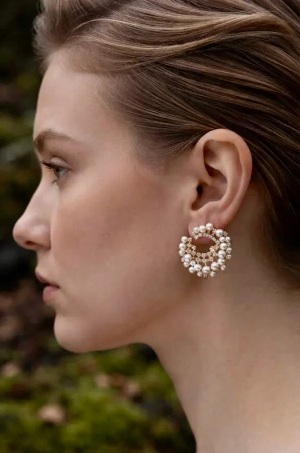 Stone-Studded_Pearl_Circular_Studs_Earrings.