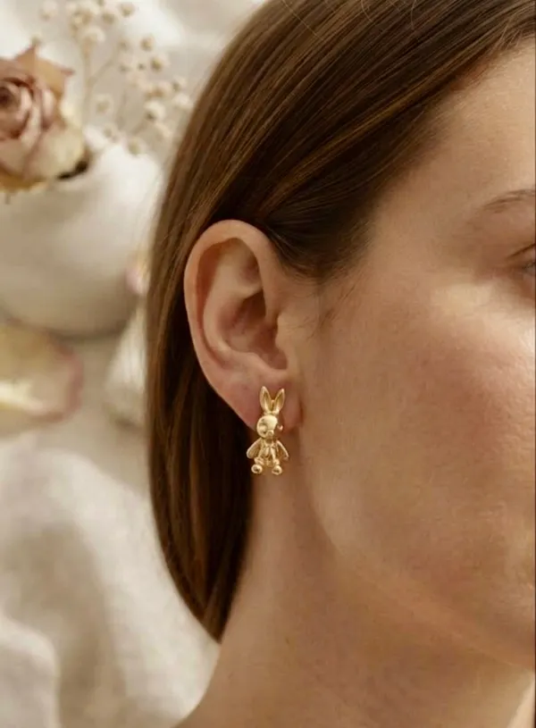 Golden_Rabbit_Studs