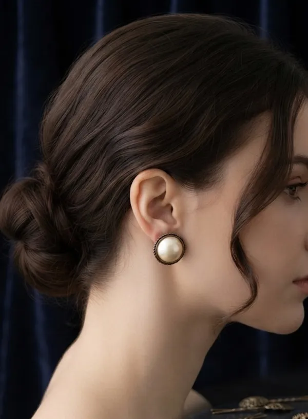 Vintage_Pink_Pearl_Stud_Earrings