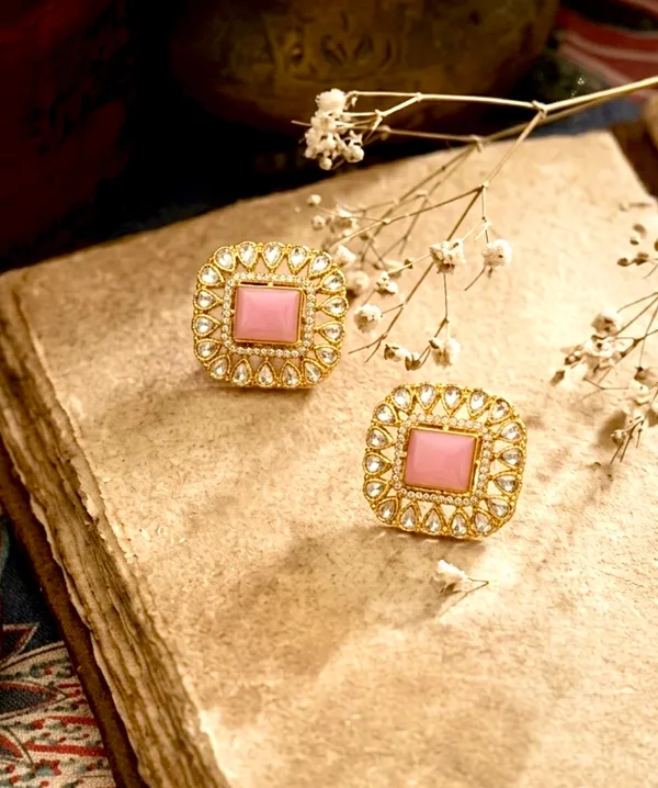 The_Sia_Powder_Pink_Mono-Stone_Diamond_Choker_Set