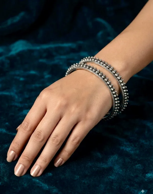 Silver_Alloy_Ribbed_Oxidised_Kada_Bracelet_For_Women_Pack_Of_3