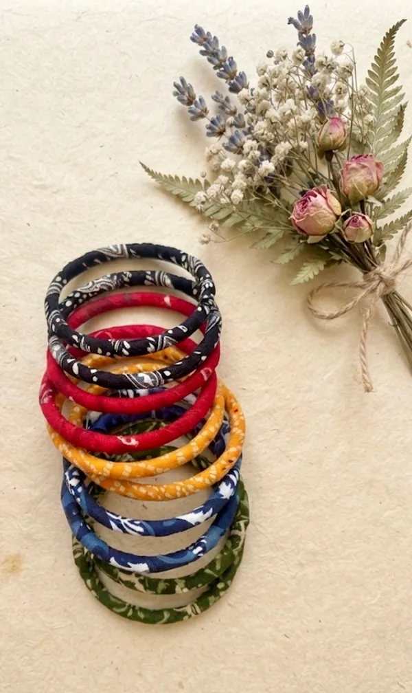 Multicolor_Cotton_Bandhani_Bangle_Bracelet_For_Women