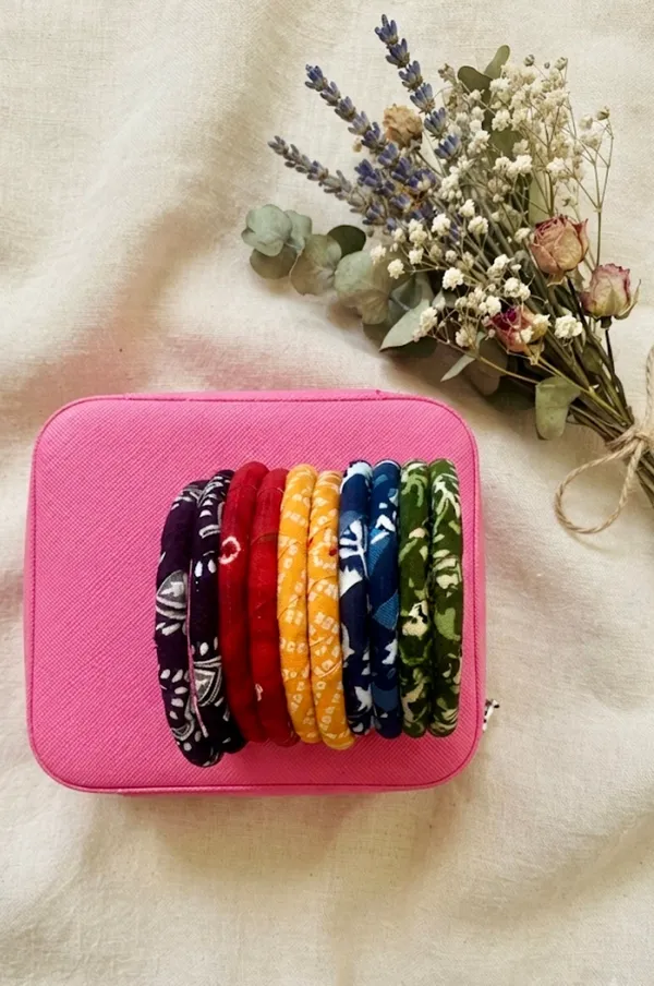 Multicolor_Cotton_Bandhani_Bangle_Bracelet_For_Women