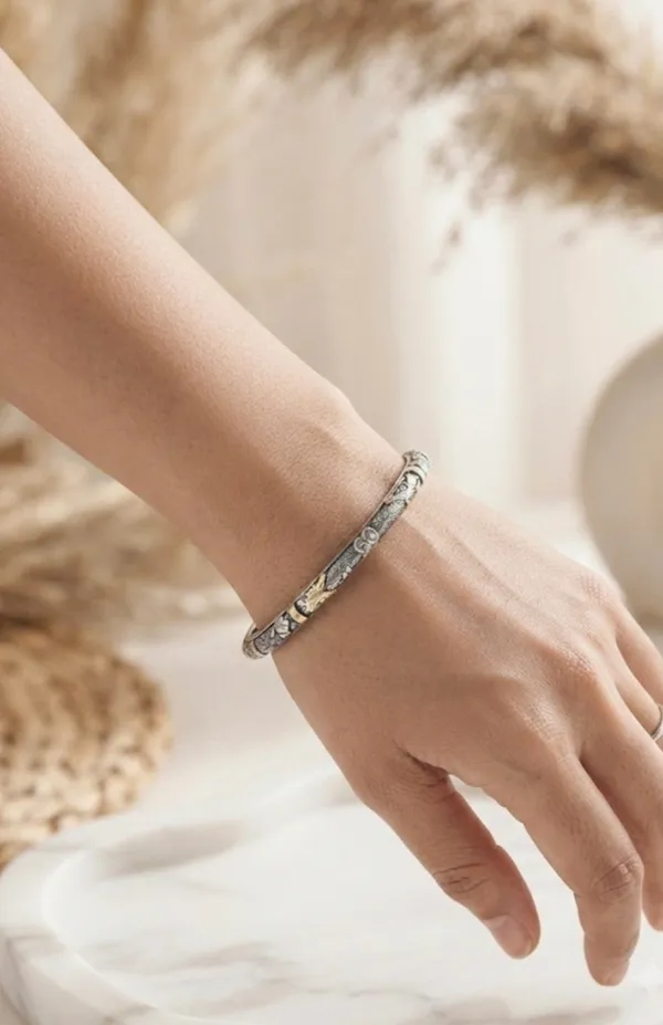 Silver_Alloy_Oxidized_Floral_Openable_Kada_For_Women_Pack_Of_2