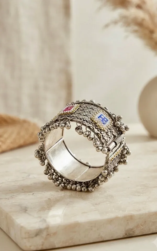 Silver_Alloy_Oxidized_Pearl_Openable_Kada_For_Women_Pack_Of_2