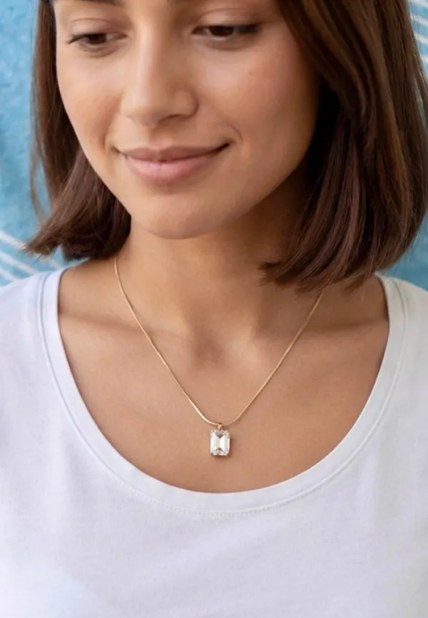 White_Square_Locket_With_Golden_Chain