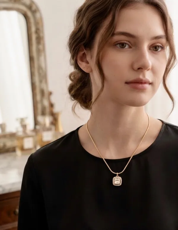 Anti-tarnish_Cushion_Crystal_solitaire_Chain