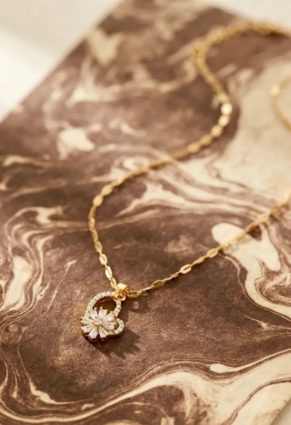 Gold_Stainless_Steel_Crystal_Flower_Pendant_For_Women