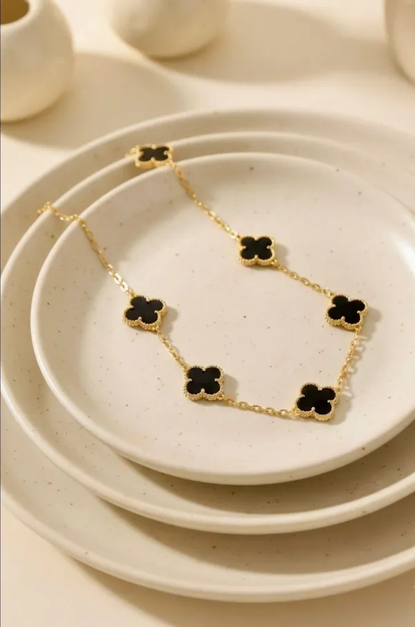 Gold_Stainless_Steel_Guilloch�_Clover_Pendant_Necklace_For_Women