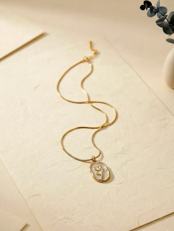 Anti-tarnish_Oval_Mother-of-pearl_Rose_Pendant