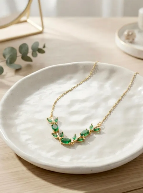 Emerald_Tulip_Vine_Chain