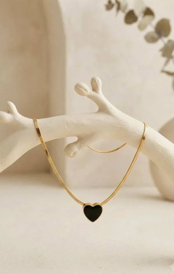 Black_Enamel_Heart_Herringbone_Pendant_Chain