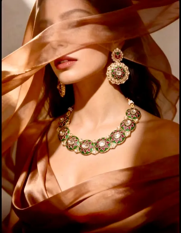 The_Meher_Red_&_Green_Meenakari_Kundan_Collar_Set
