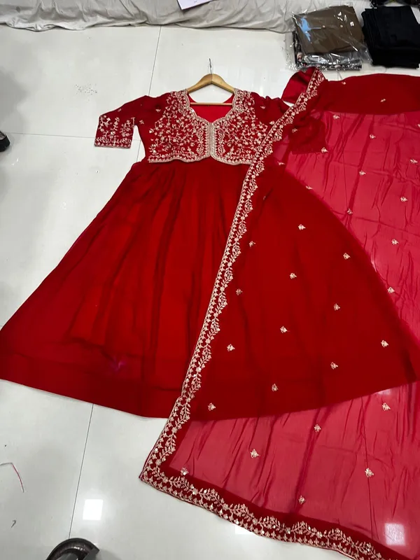 khodal_Flared/A-line_Gown_(Red)