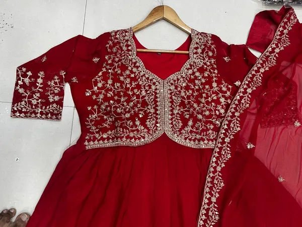 khodal_Flared/A-line_Gown_(Red)