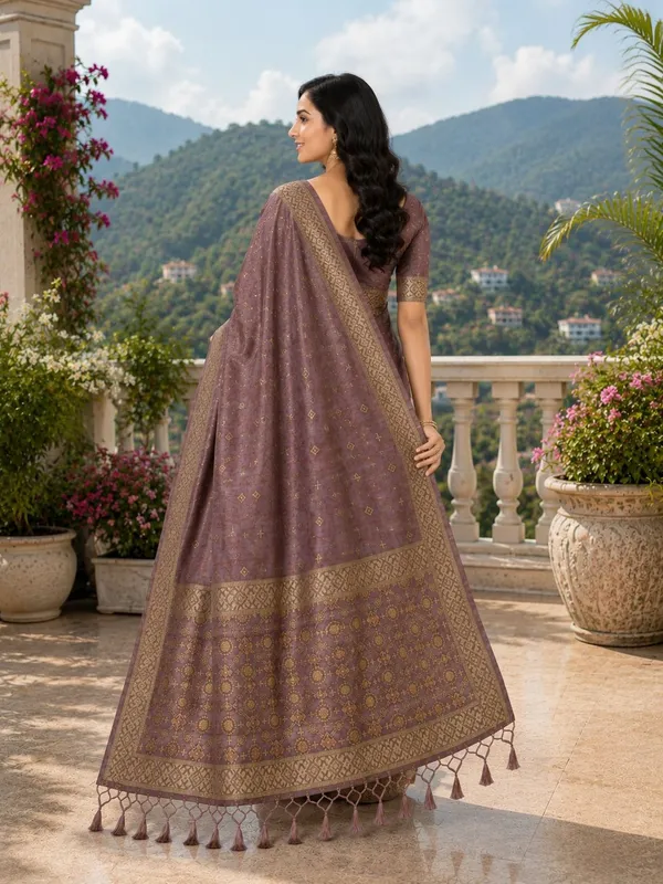 KHODAL_TRENDZ_Woven,_Self_Design_Daily_Wear_Pure_Cotton_Saree_(Pink)