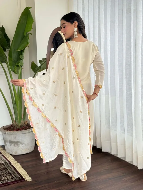 khodal_Embroidered_Kurta,_Trouser/Pant_&_Dupatta_Set_()