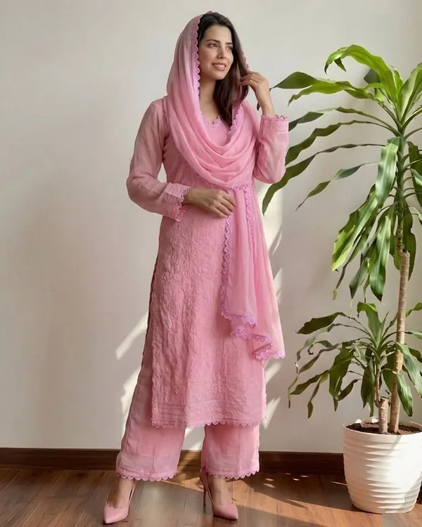KHODAL_TRENDZ_Embroidered_Kurta,_Palazzo_&_Dupatta_Set_()