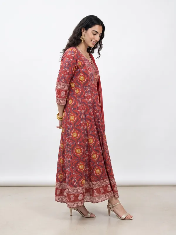 Red_Cotton_Printed_Straight_Kurta_Pant_Dupatta_Set_For_Women