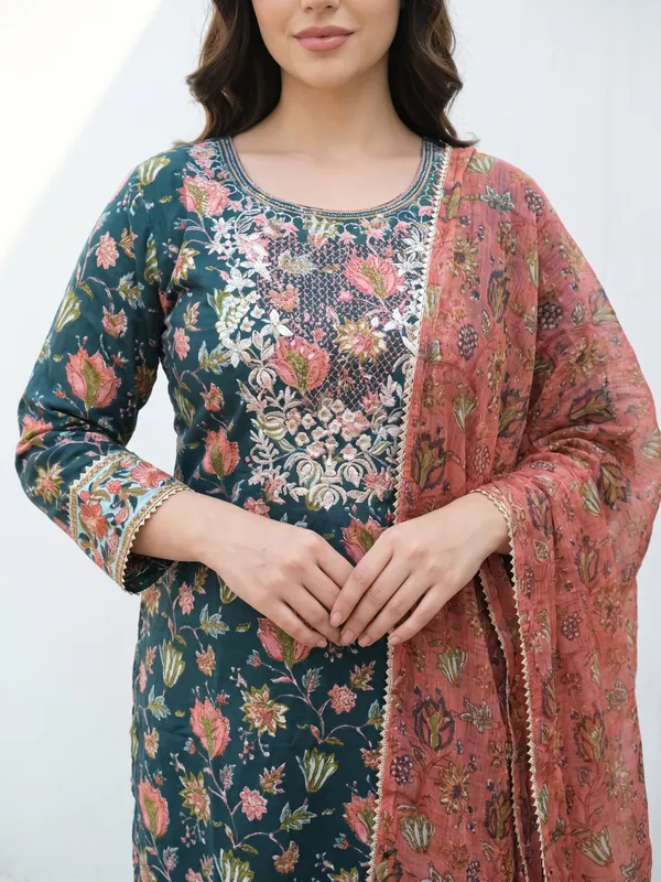 Dark_Green_Cotton_Straight_Floral_Print_Kurta_Set_For_Women